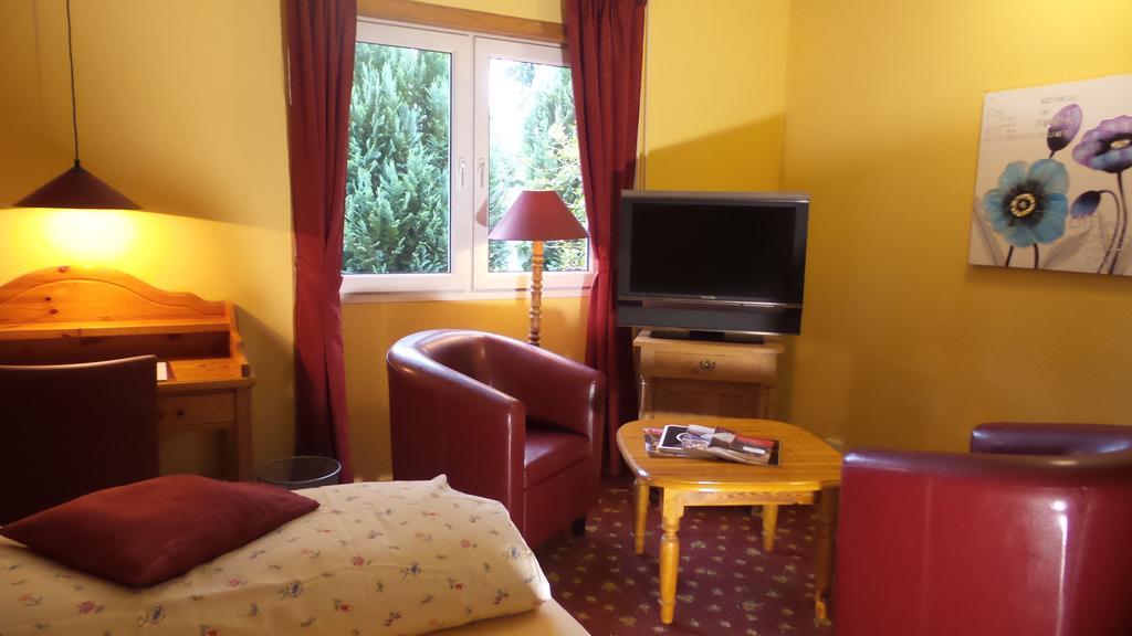Hotel Historischer Krug Oeversee Екстер'єр фото
