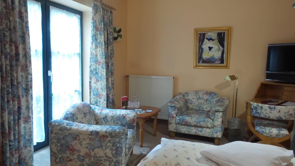 Hotel Historischer Krug Oeversee Екстер'єр фото