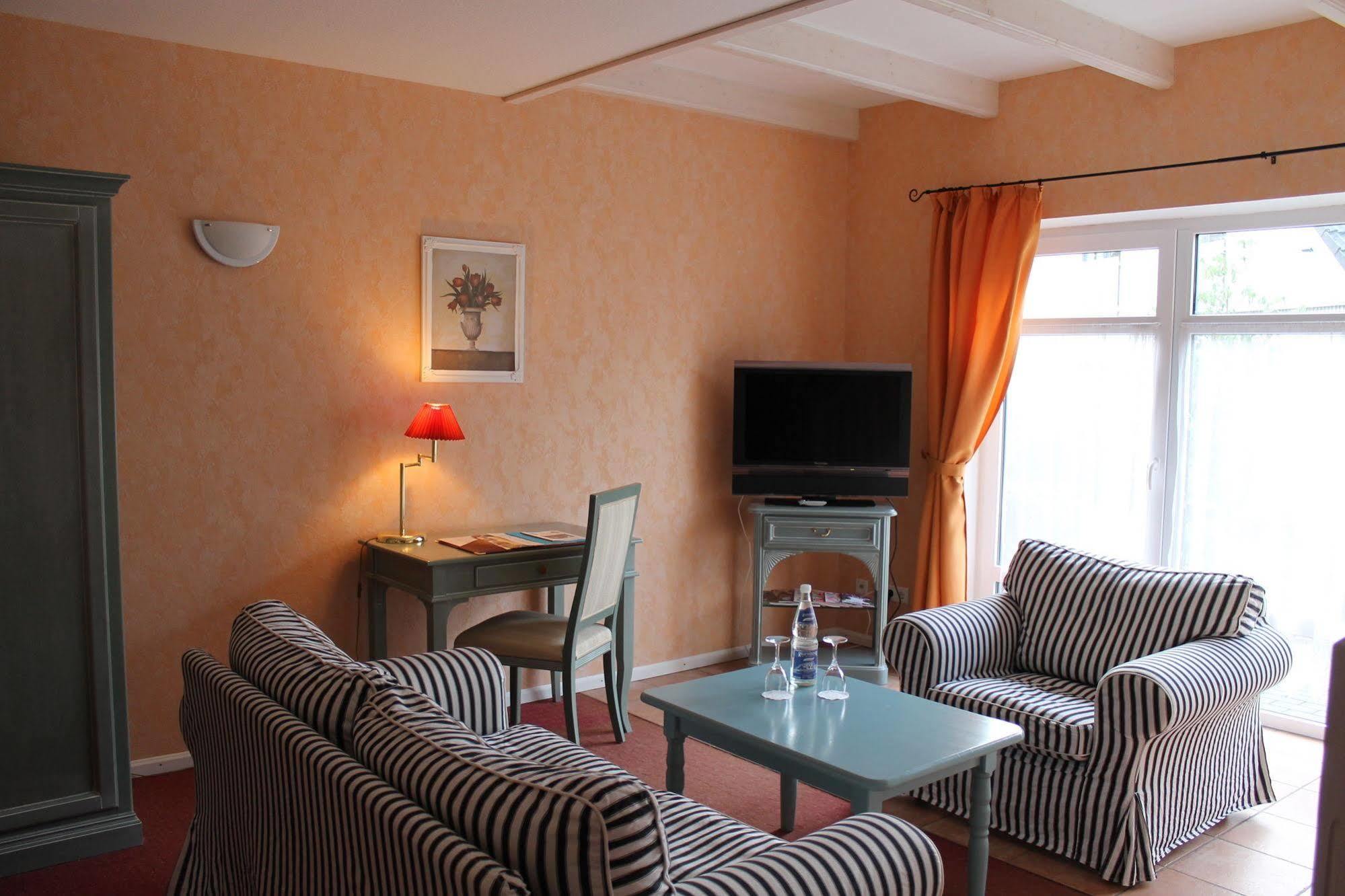 Hotel Historischer Krug Oeversee Екстер'єр фото